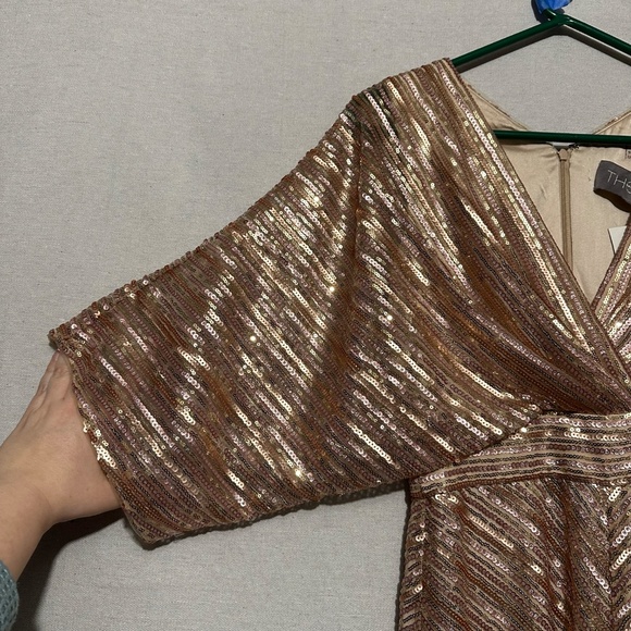 Theia Sequin Embroidered Tulle Kimono Jumpsuit - size 2 - Picture 7 of 11